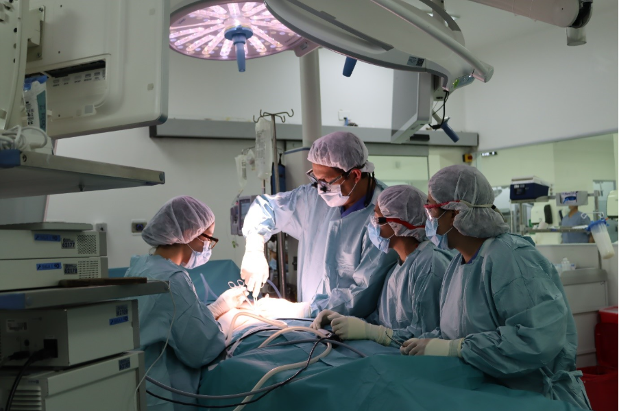 Cirugia robotica FSFB